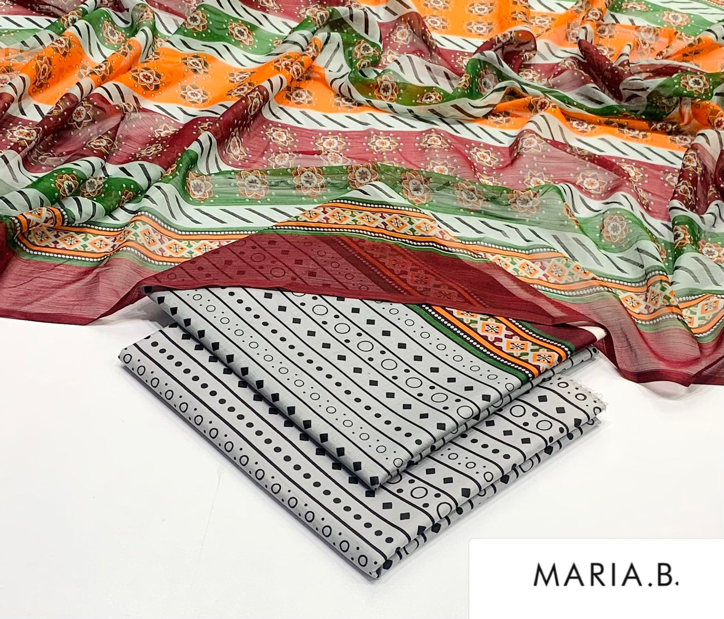 Printed Lawn 3pc Unstitched Digital Chiffon Dupatta Summer 2026 - Design 1 | Nuqta Fashion